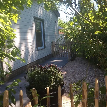Klein Geluk Chalet Warmenhuizen