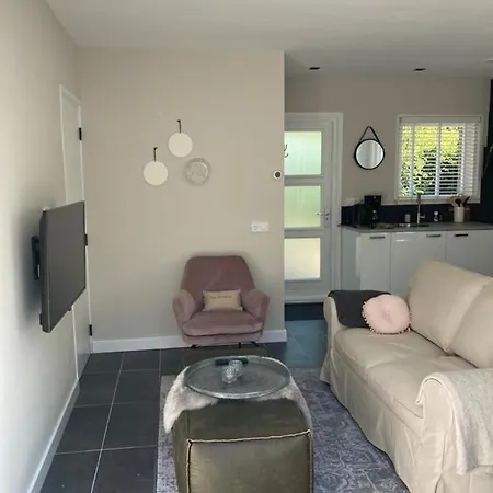 Klein Geluk * Warmenhuizen